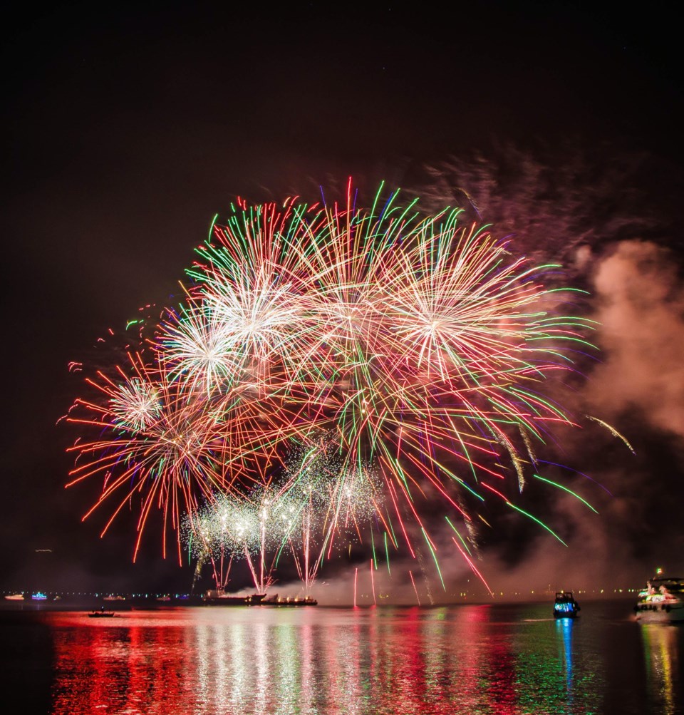 2021-11-19 fireworks