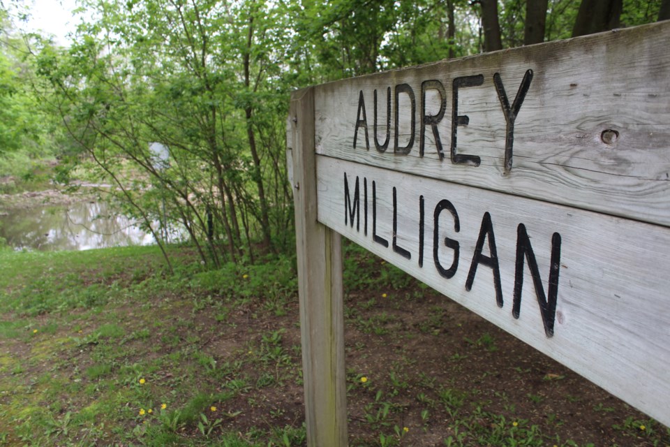 2020-05-28 Milligan Pond RB 4