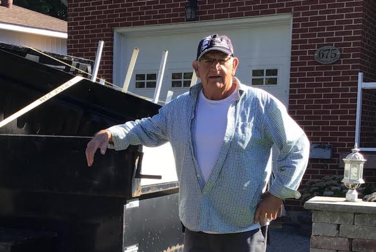 For over a decade, 74-year-old Ron Vance has been collecting and recycling old appliances as a way to raise money for charity. 