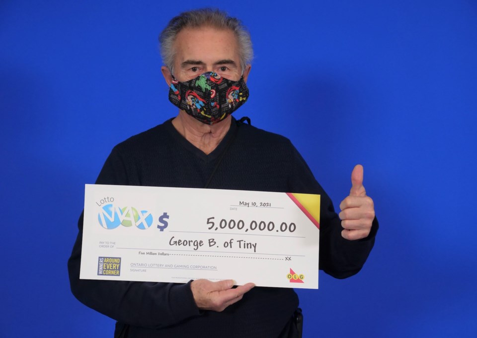 Tiny man wins big, earning $5M with Lotto Max jackpot - Orillia News