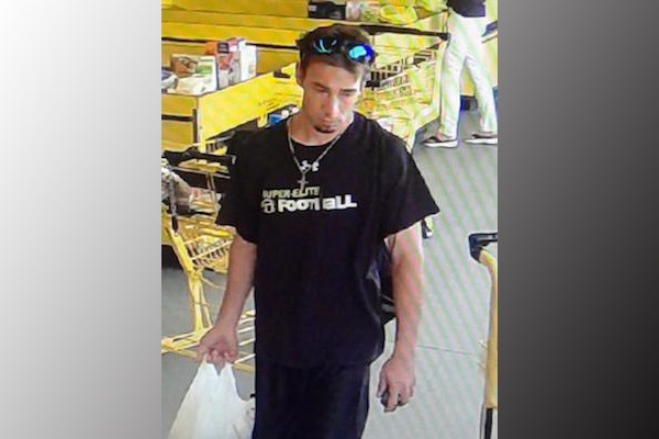 2018-08-28 Barrie Police shoplifting suspect