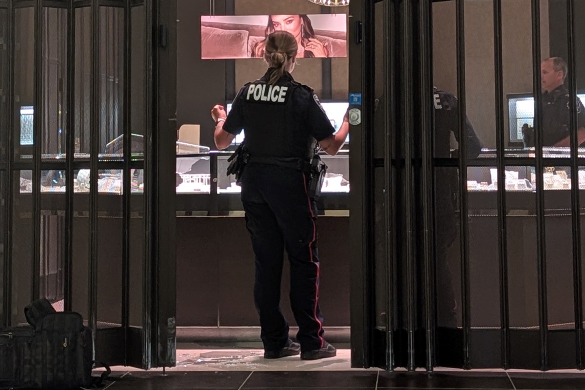 Monday night's heist occurred at Michael Hill Jewellers and involved two or three suspects who fled the scene in dark-coloured vehicle, say police