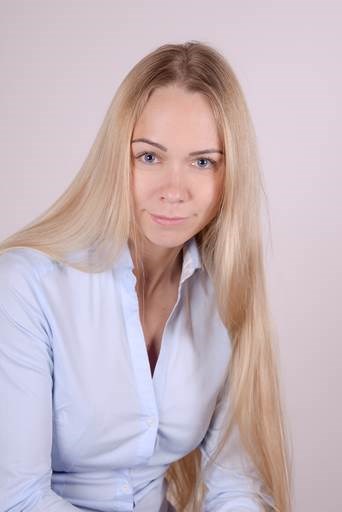 2018-05-16 Stacey Surkova
