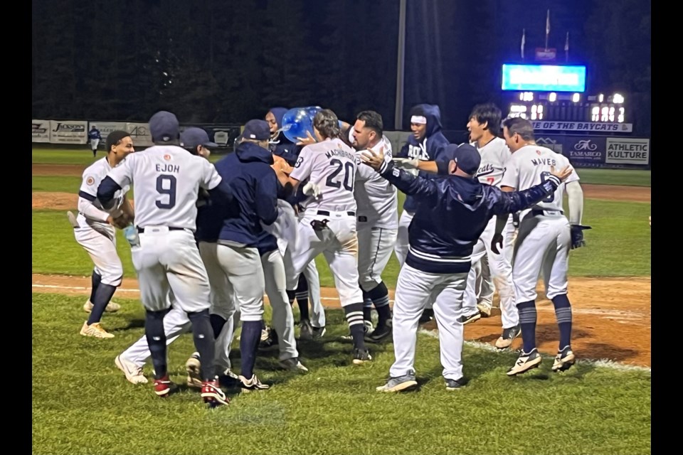 odd-smashes-walk-off-homer-in-extra-innings-as-baycats-take-game-1-of