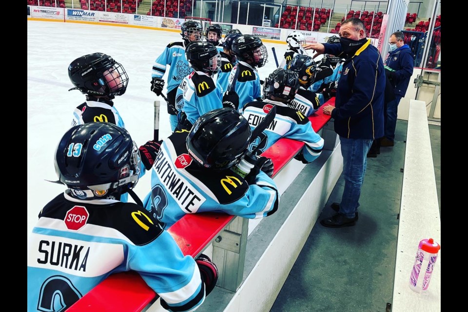 The Sky Blue U11 Barrie Jr. Colts won silver at the Ayr Hockey Challenge. 