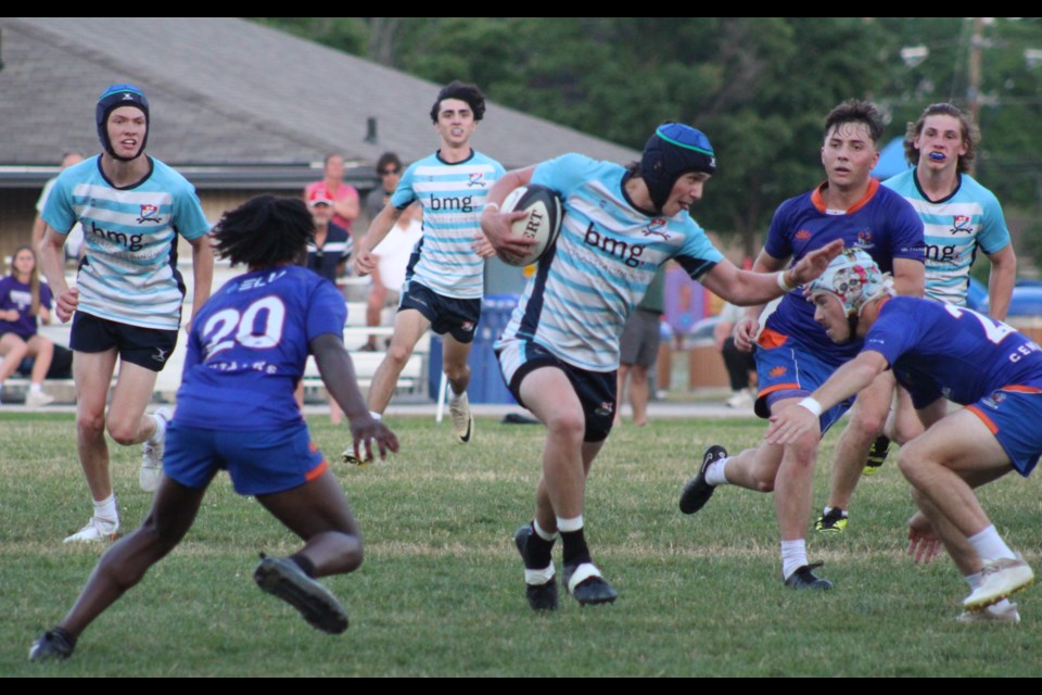 Barrie RFC travelled to Burlington to face the Centaurs on Wednesday evening at Sherwood Forest Park for U18 boys rugby action. The teams split the two games. 