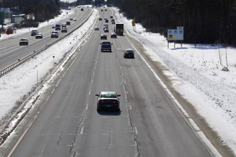 Highway 400 southbound from the St. Vincent Street bridge in Barrie. Raymond Bowe/BarrieToday