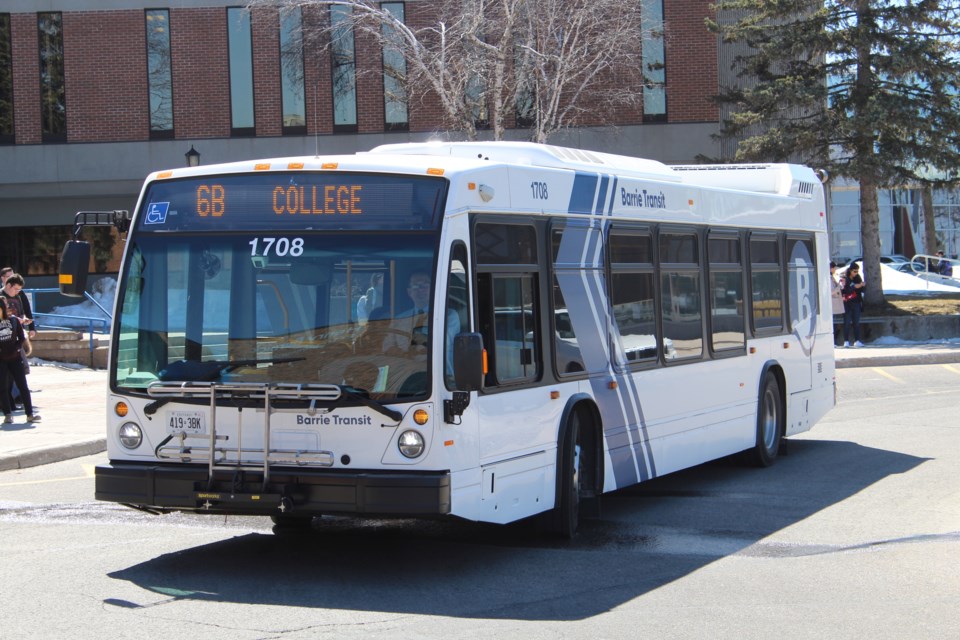 2018-04-23 Barrie Transit college RB