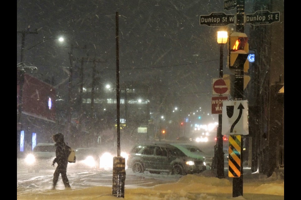 Snowfall amounts near 15 cm per 12 hours were likely in the strongest snow squalls.
Sue Sgambati/BarrieToday          