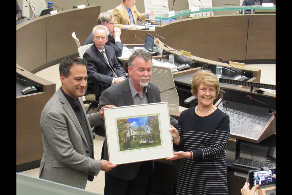 230 Kempenfelt Drive, award accepted on behalf of Carolyn Moran (right). Shawn Gibson for BarrieToday                              