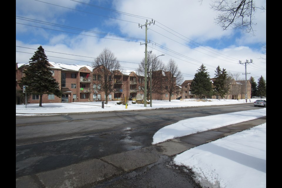 90 and 100 Little Avenue as seen from the Innisdale Secondary School driveway entrance.
Shawn Gibson for Barrie Today                               