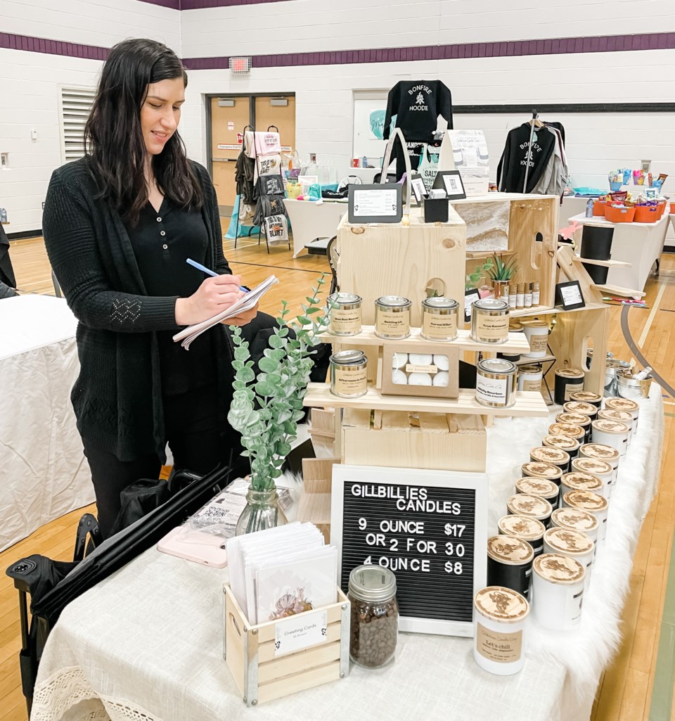 bar-sunnidale-park-market-christina-at-booth