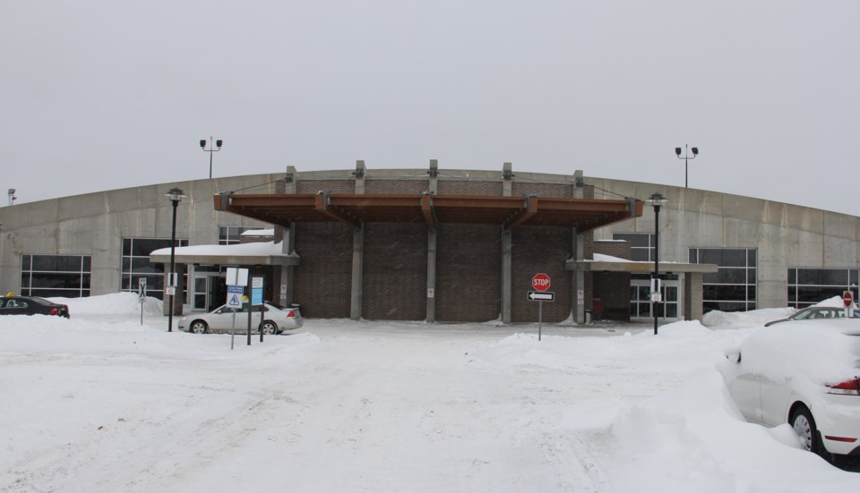 20181129 jack garland airport terminal winter turl