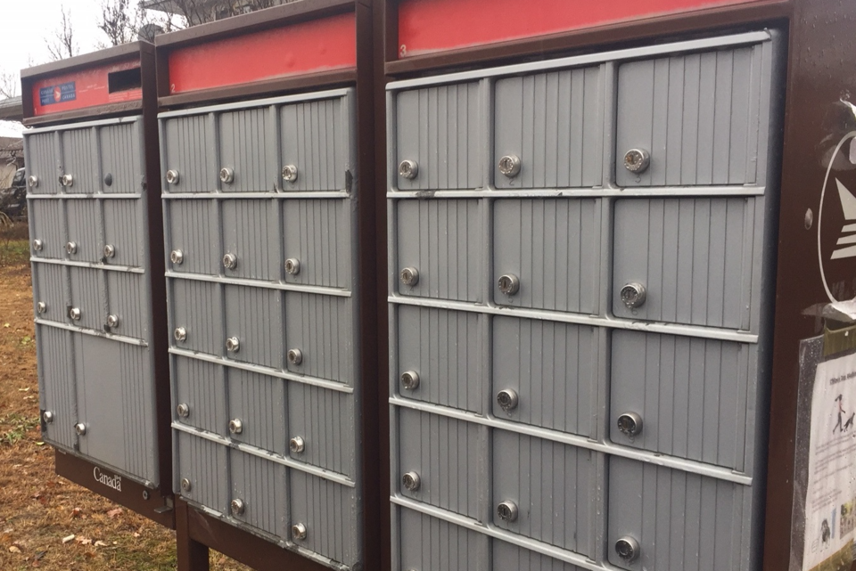 20181107 community mail box  Canada Post turl(1)