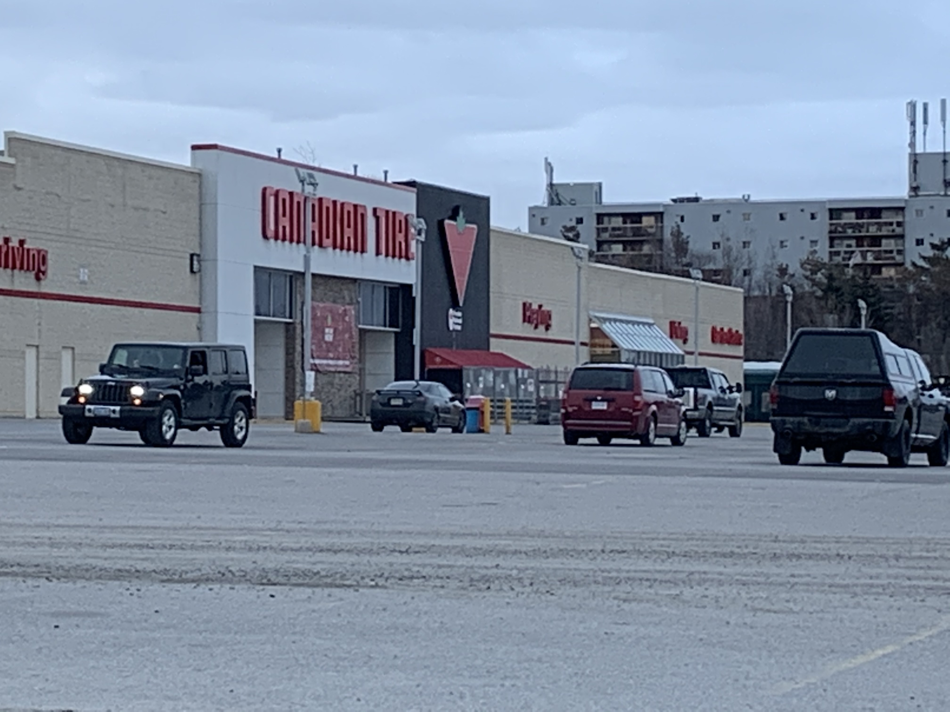 Canadian Tire and other hardware stores closed now offering