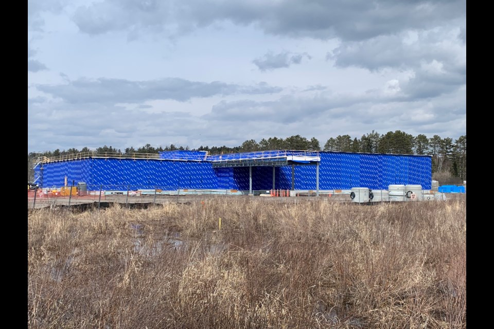 Construction of the casino on Pinewood Park Drive is delayed. (Jeff Turl/BayToday)