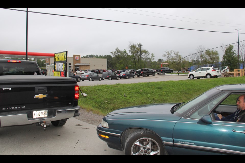 Burger King opened on Pinewood Park Drive yesterday. The popular fast food giant saw long lineups. Jeff Turl/BayToday.