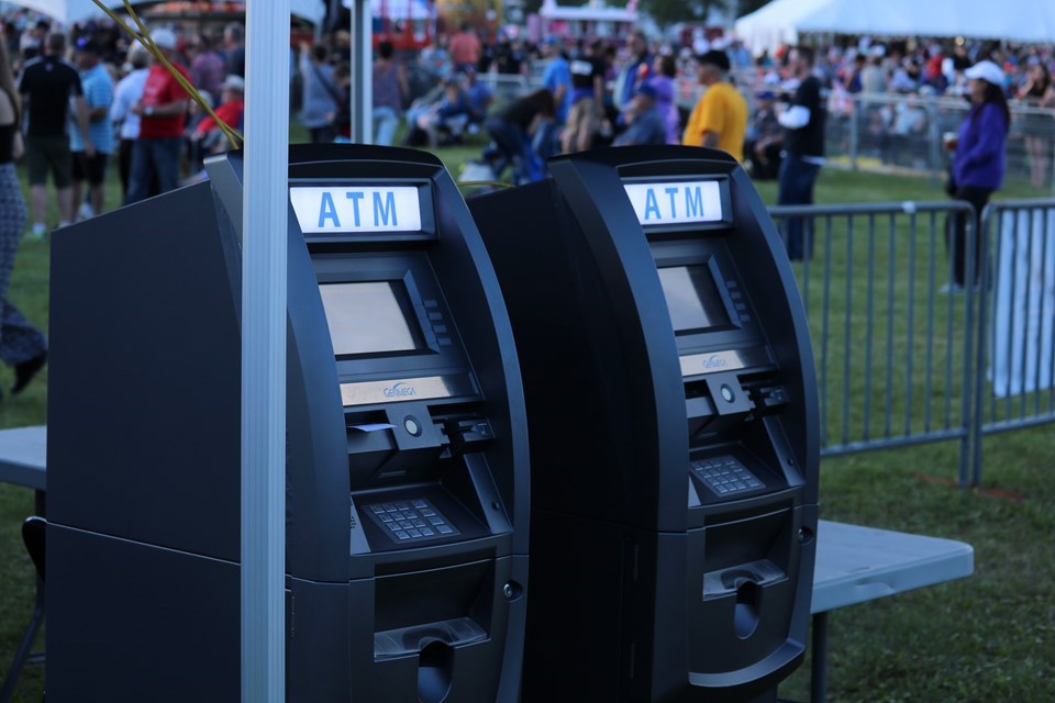 cash machines-in-festival autio 2017