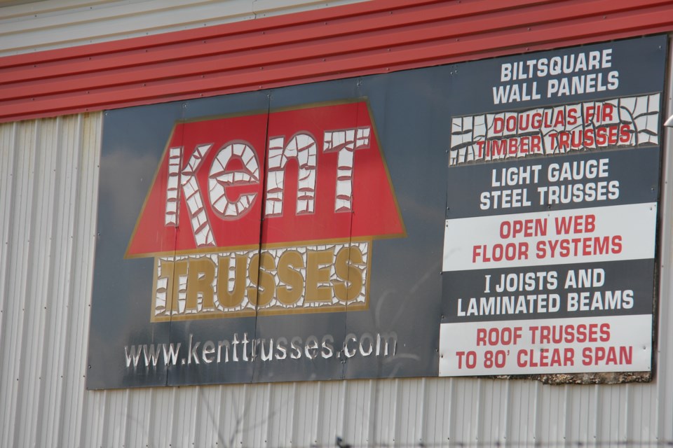 kent trusses sign 1 turl 2016