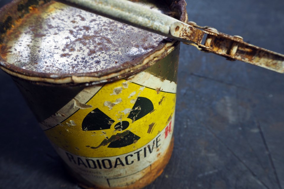 radioactive waste AdobeStock_107905805 2017