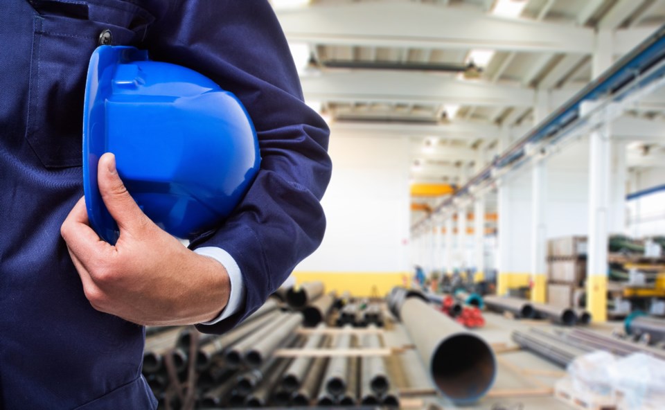 worker blue collar AdobeStock_54879630 2017