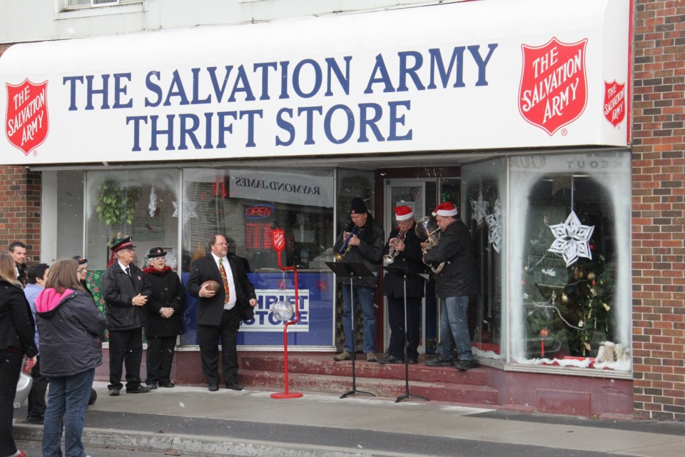 2015 11 20 salvation army thrift store turl