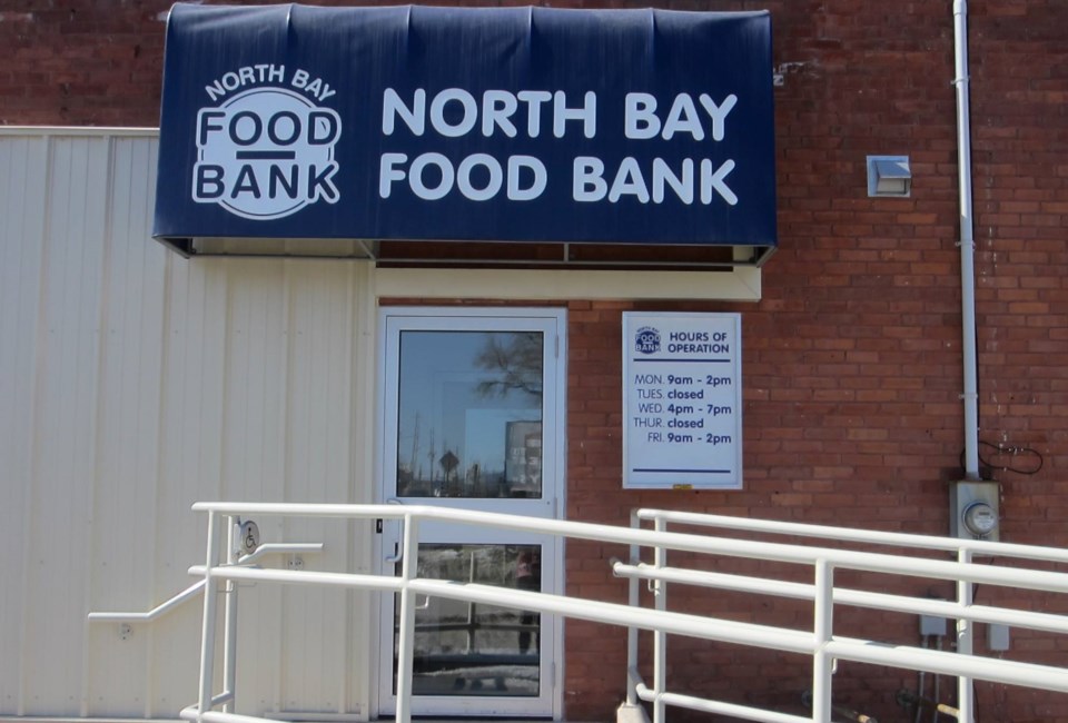 2015-food-bank-2-turl