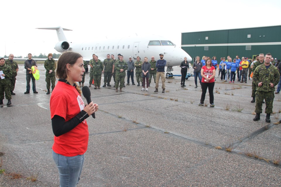 United Way's Erika Lougheed speaks to the participants prior to the start of the Pull for United Way this morning.  Photo by Chris Dawson/BayToday.ca 