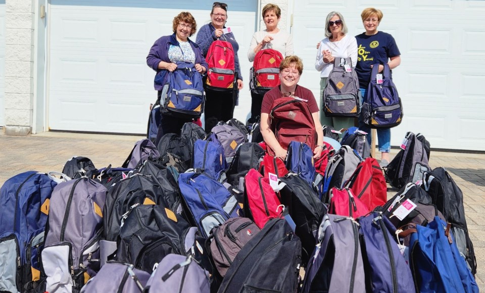 20230529-backpacks-of-love-group-picture