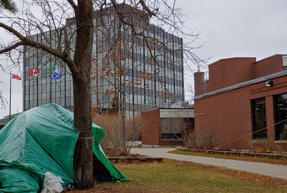 2020 11 16 Homeless City Hall Tent City (Campaigne)