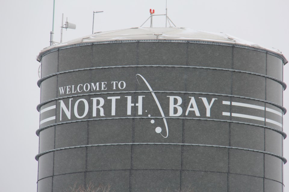 2023-welcome-to-north-bay-airport-water-tower-turl
