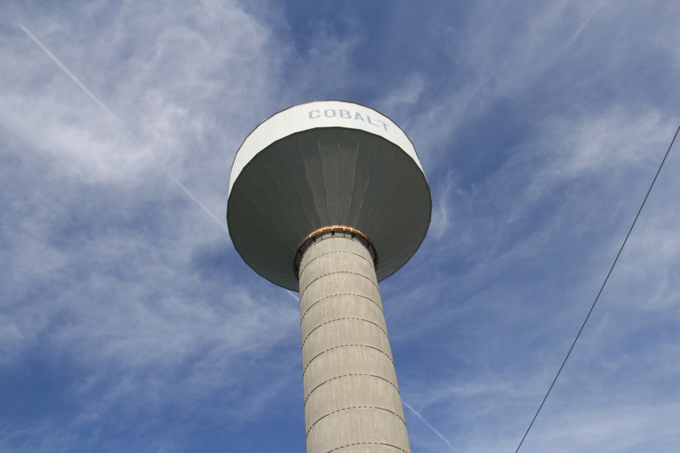 20170606 cobalt water tower turl