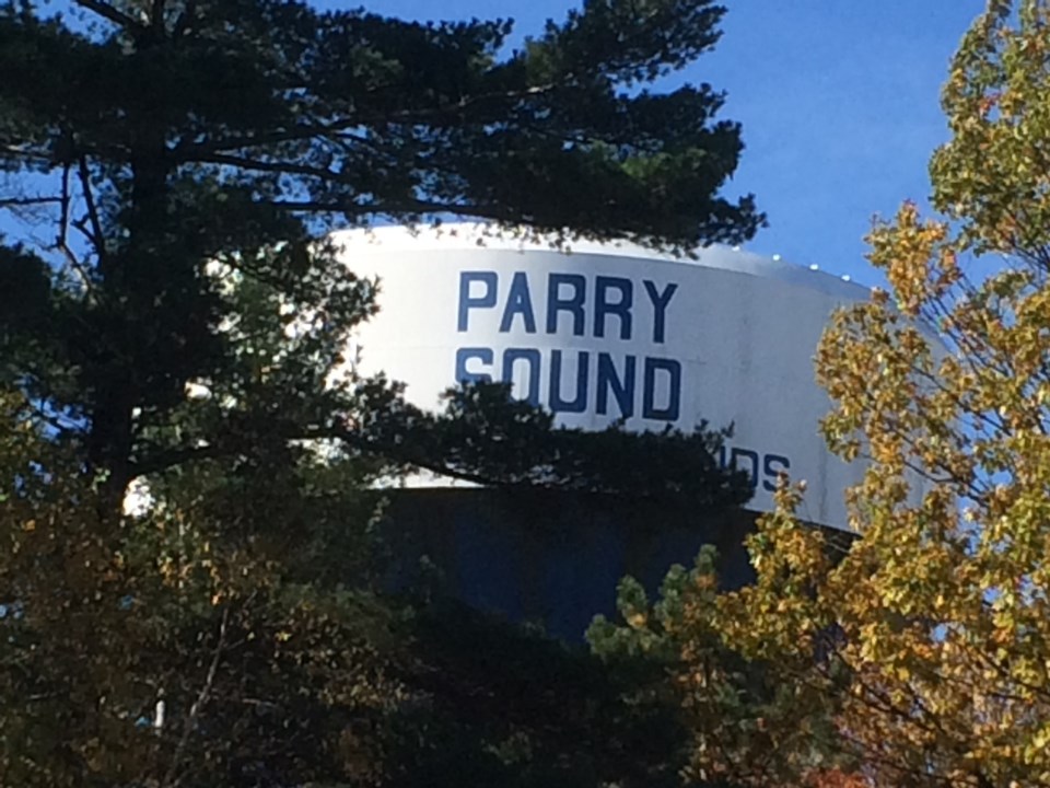 20181009 parry sound water tower turl