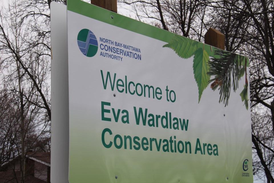 20200529 eva wardlaw conservation area sign turl