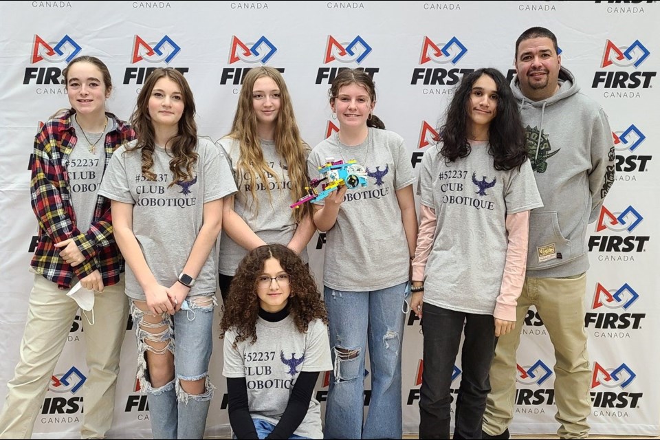 Robotics team of École secondaire publique Odyssée 