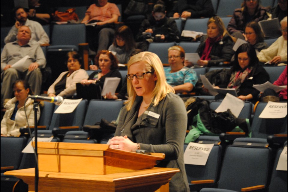 Concerned mother Rachael Yerlitz spoke on behalf of a group of parents at the ARC meeting, Wednesday. Photo by Stu Campaigne.