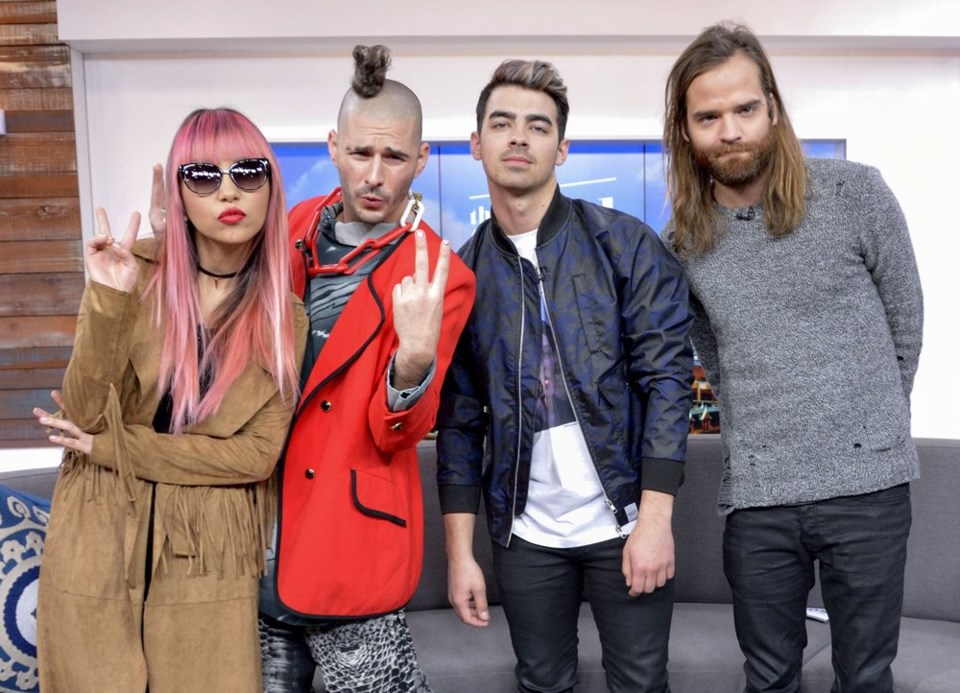 DNCE Band SITP