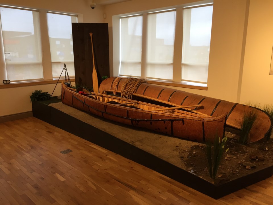 voyageur canoe 2015