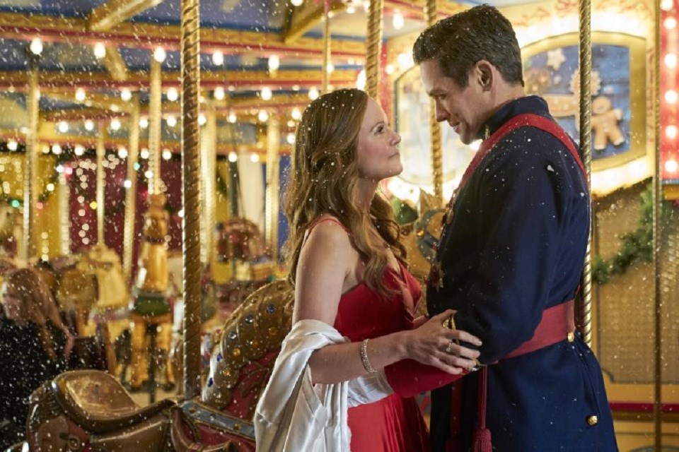 Stars Rachel Boston and Neal Bledsoe team up on A Christmas Carousel, filmed on location in North Bay.