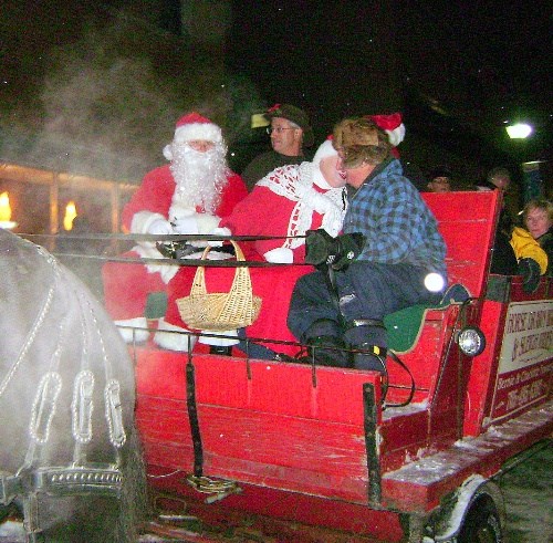Mrs. Claus says thanks for the ride