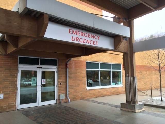 2015 11 24 Hospital emergency entrance turl
