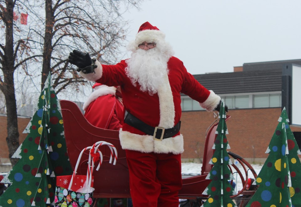 Santa Claus Parade Crop (2016)