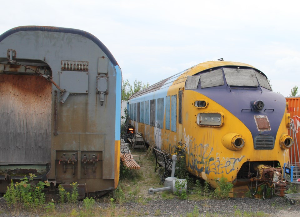 USED 170817 9 Old Northlander engine and rail car.  Photo by Brenda Turl for BayToday.