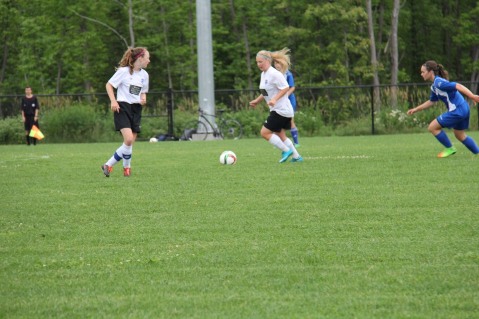 USED-170727 7 Girls soccer. Photo by Brenda Turl for BayToday.