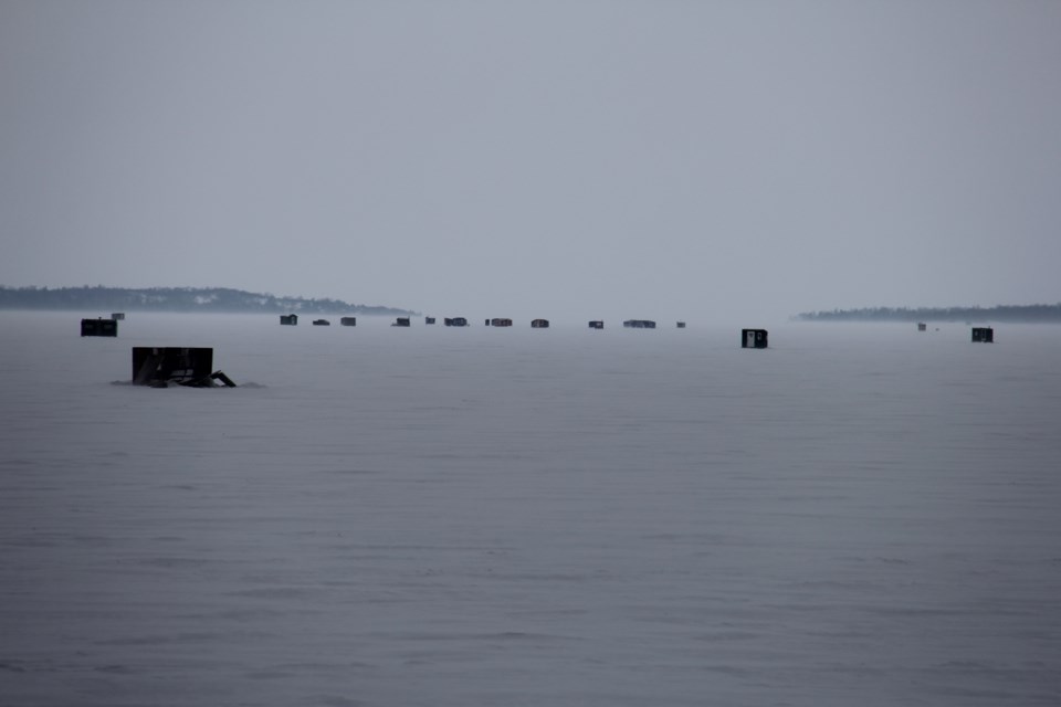USED 20180110 8 Ice huts on Lake Nipissing. Photo by Brenda Turl for BayToday.
