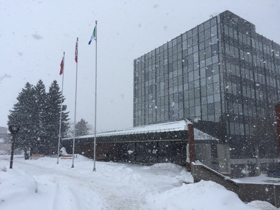 USED 20180208 3 North Bay City hall with  winter snowflakes. Photo by Brenda Turl for BayToday.