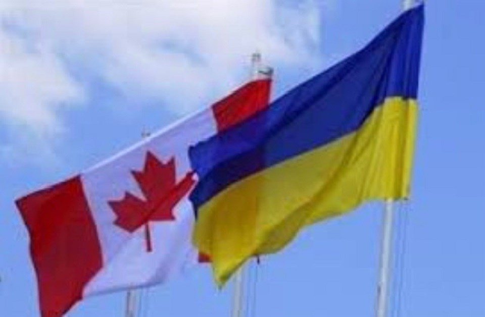20220225 ukrainian and canadian flags