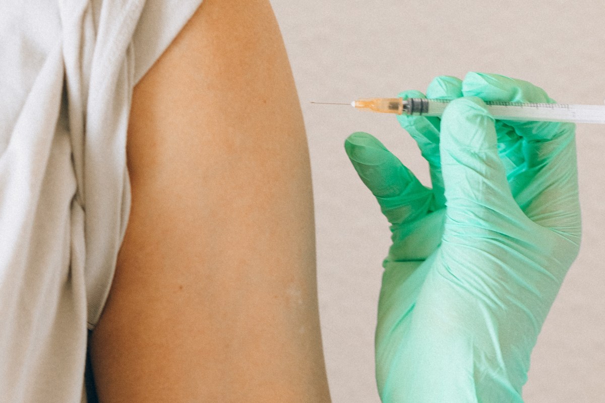 Un'unità sanitaria ricorda alle famiglie la necessità di aggiornare i registri delle vaccinazioni