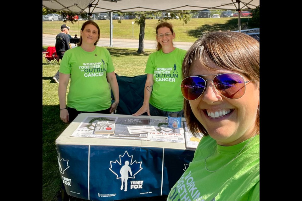 Carla Tucker (Right) with members of the North Bay Terry Fox organizing committe at the 2022 Labour Day picnic. Photo provided by Carla Tucker. 