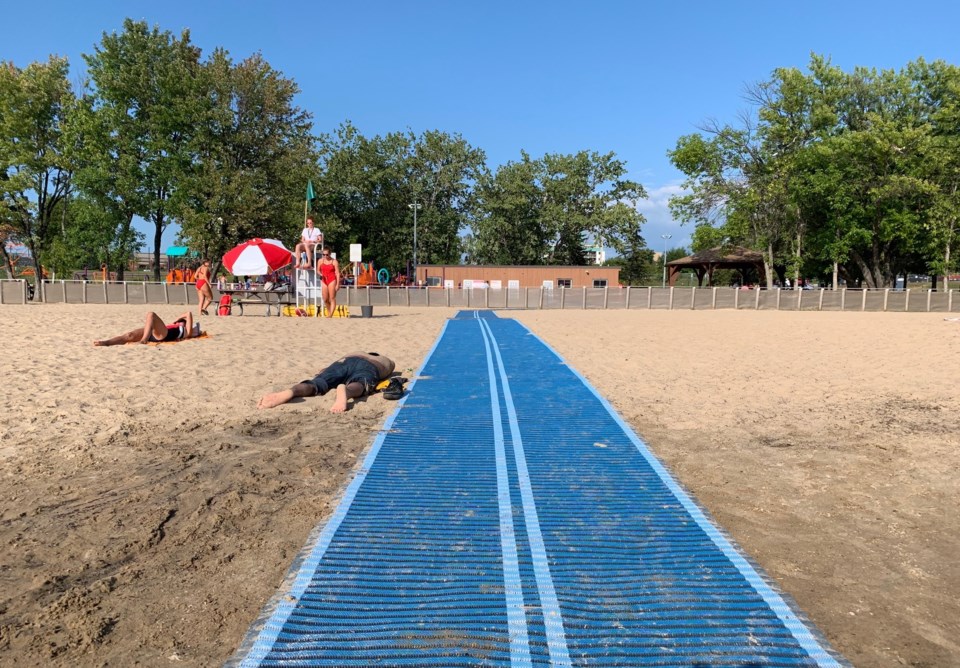 20190808 marathon beach accessible mat 2 turl